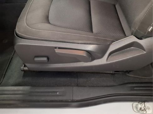 Used 2019 Chevrolet Colorado LT w/ LT Convenience Package AWD/4WD image 10