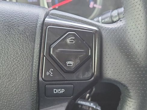 Used 2018 Toyota 4Runner TRD Off-Road Premium image 20