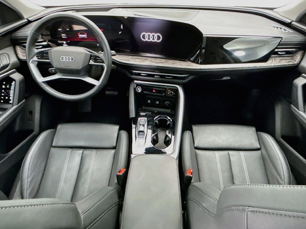 Certified 2025 Audi Q5 Premium w/ Premium Plus AWD/4WD image 13