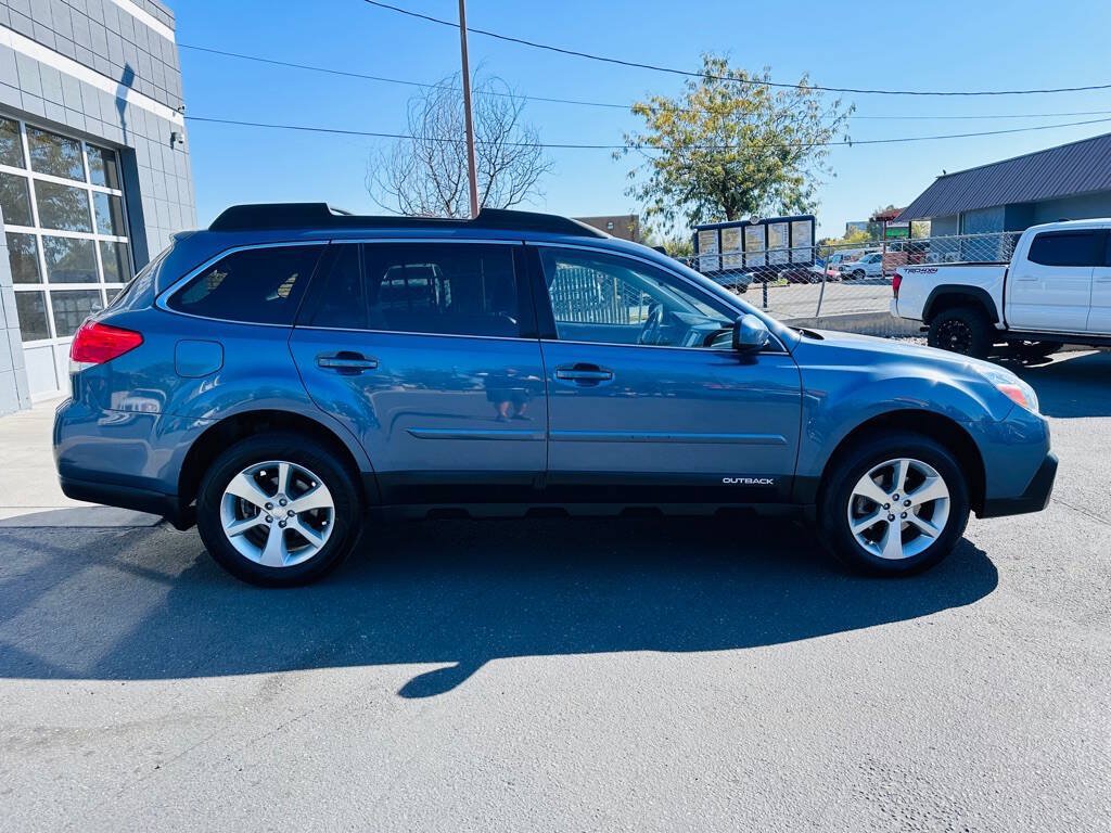 Used 2014 Subaru Outback 2.5i Limited AWD/4WD image 8
