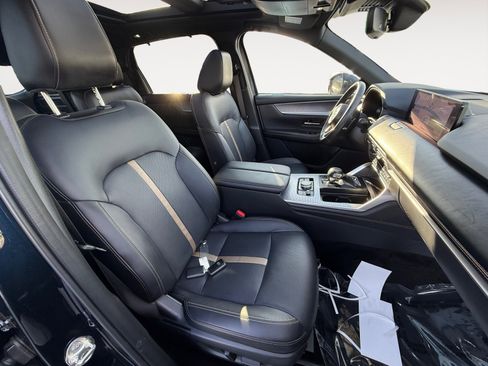 Certified 2024 MAZDA CX-90 Plug-In Hybrid w/ Premium Plus image 19