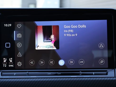 Used 2023 Volkswagen Golf R 2.0T image 16