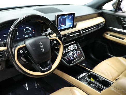 Used 2022 Lincoln Corsair Reserve w/ Elements Package image 2