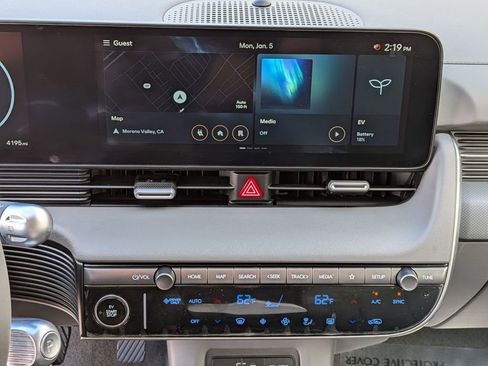 Used 2025 Hyundai Ioniq 5 SEL image 24