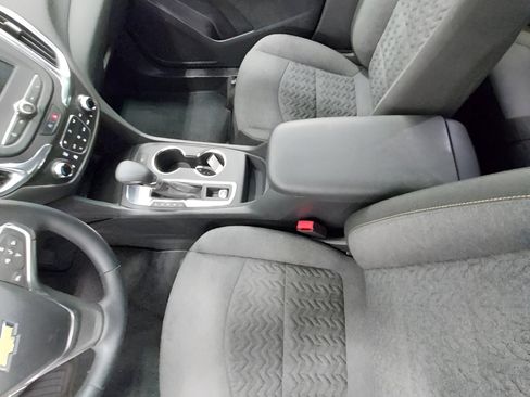 Used 2023 Chevrolet Equinox LT image 18