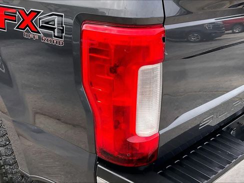 Used 2019 Ford F250 XL w/ STX Appearance Package AWD/4WD image 25