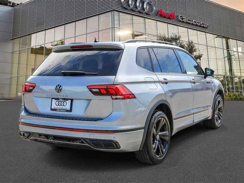 Used 2023 Volkswagen Tiguan SE R-Line image 4