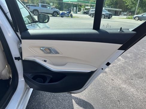 Used 2021 BMW 330i xDrive Sedan w/ Convenience Package AWD/4WD image 34