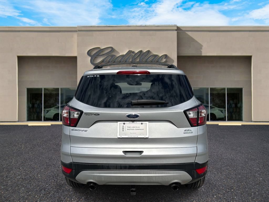Used 2018 Ford Escape SEL w/ Ford Safe & Smart Package FWD image 4
