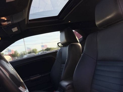 Used 2012 Dodge Challenger SXT Plus RWD image 18