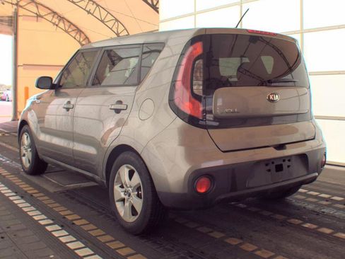 Used 2018 Kia Soul FWD image 6