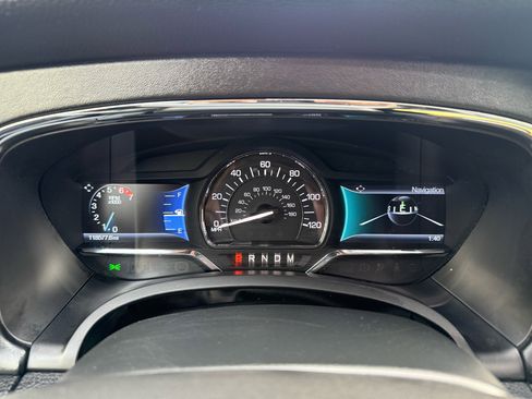 Used 2015 Lincoln Navigator 4WD 4dr image 37