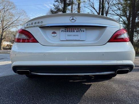 Used 2012 Mercedes-Benz CLS 550 image 2