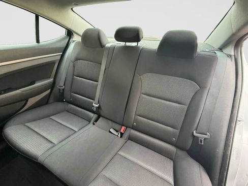 Used 2018 Hyundai Elantra Value Edition FWD image 15