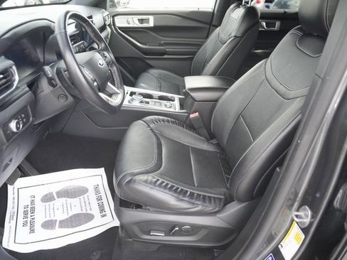 Certified 2020 Ford Explorer ST image 9
