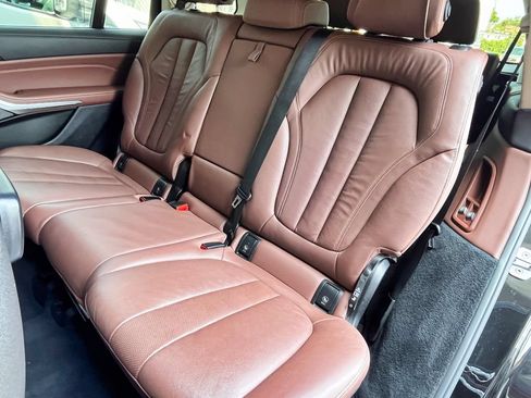 Used 2020 BMW X7 xDrive40i w/ Premium Package AWD/4WD image 44