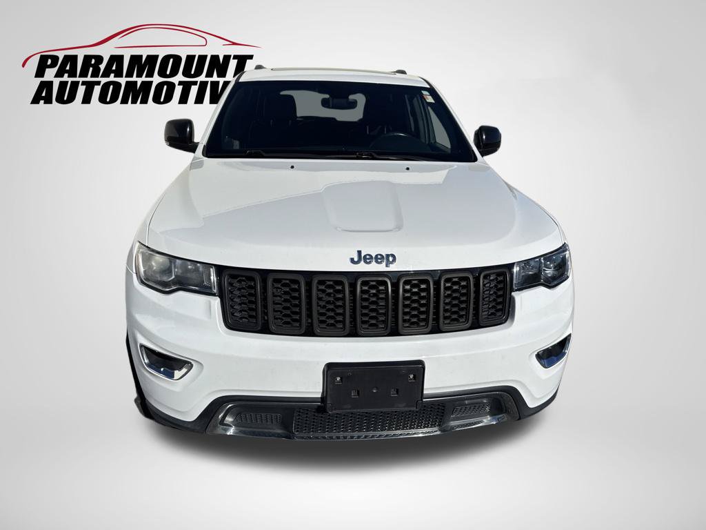 Used 2018 Jeep Grand Cherokee Limited AWD/4WD image 2