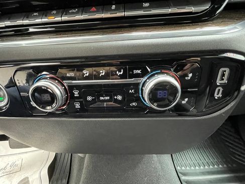 Used 2023 GMC Sierra 1500 SLE AWD/4WD image 18