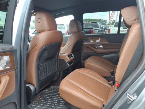 Used 2024 Mercedes-Benz GLS 450 4MATIC image 24