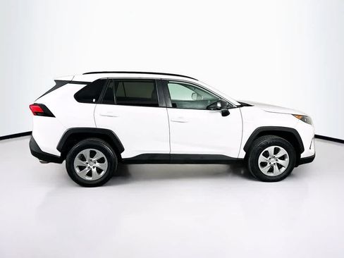 Used 2021 Toyota RAV4 LE FWD image 25