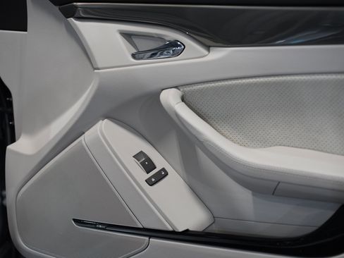 Used 2013 Cadillac CTS V image 23