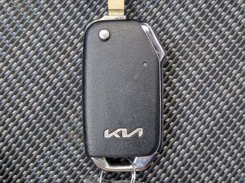 Used 2023 Kia Seltos LX AWD/4WD image 32