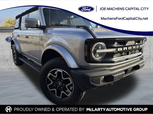 Certified 2021 Ford Bronco Outer Banks image 1