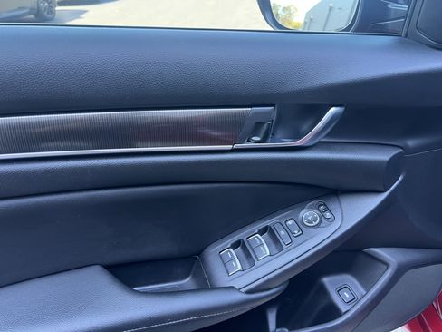 Used 2021 Honda Accord Sport image 13