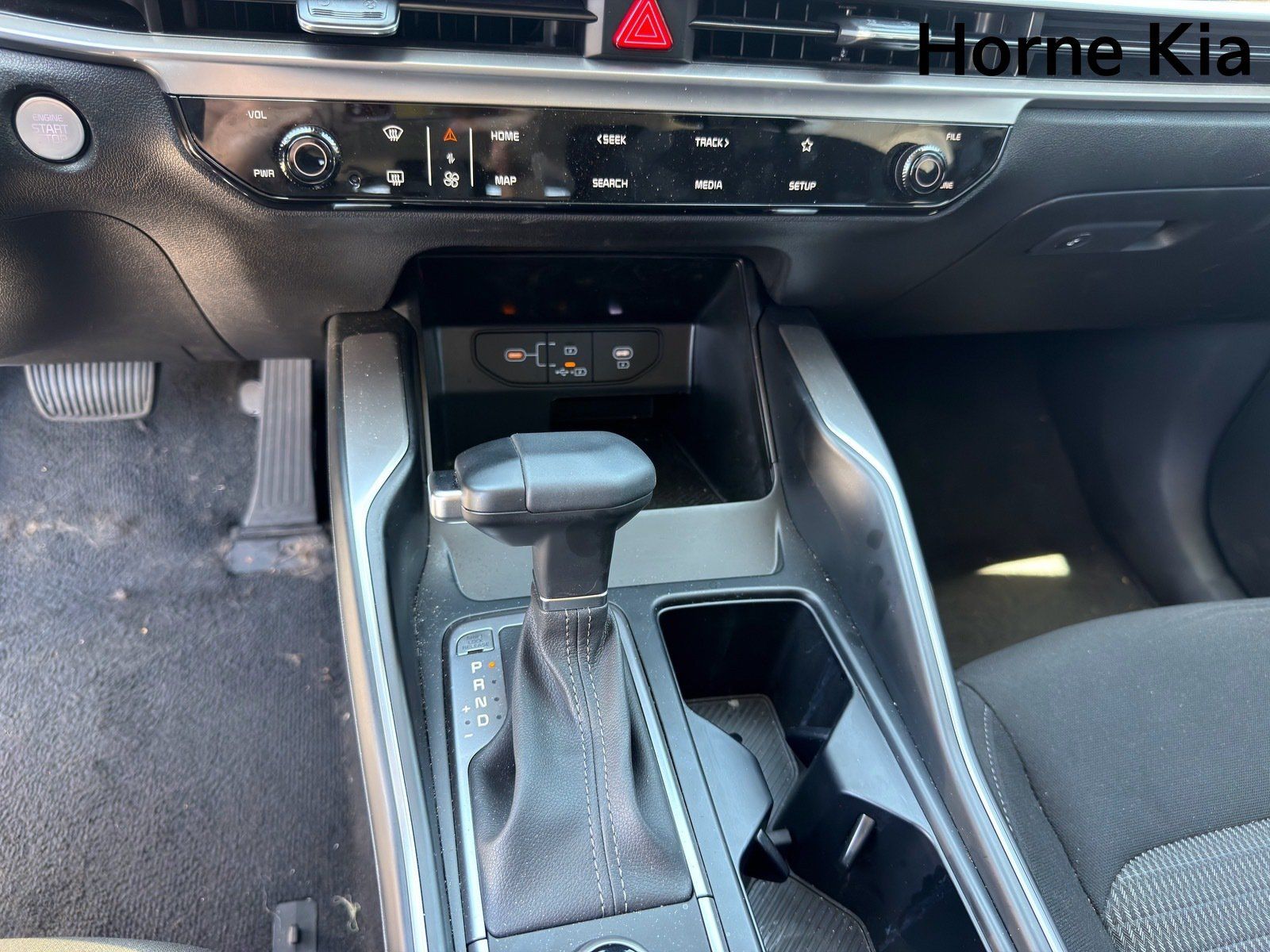 New 2026 Kia Sorento LX FWD image 18