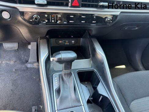 New 2026 Kia Sorento LX FWD image 18