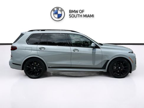 Certified 2024 BMW X7 xDrive40i w/ M Sport Package AWD/4WD image 8