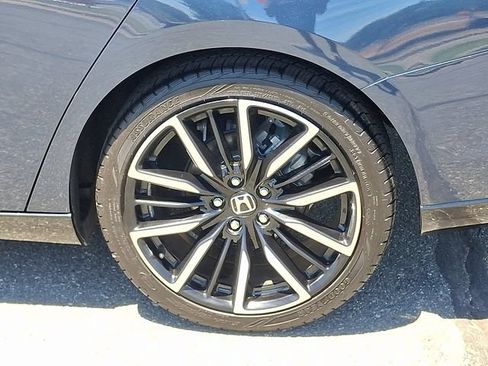 Used 2024 Honda Accord Touring image 30