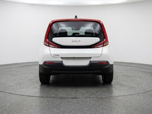 Used 2025 Kia Soul LX w/ LX Technology Package FWD image 7