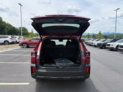 New 2026 Subaru Outback Premium w/ Premium/Limited Package AWD/4WD image 9