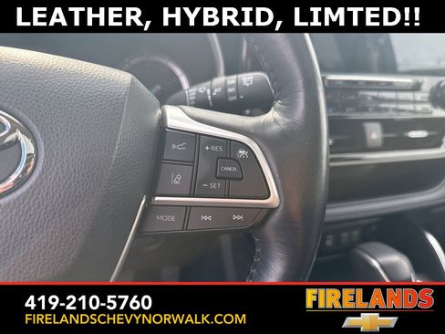 Used 2022 Toyota Highlander Limited image 12