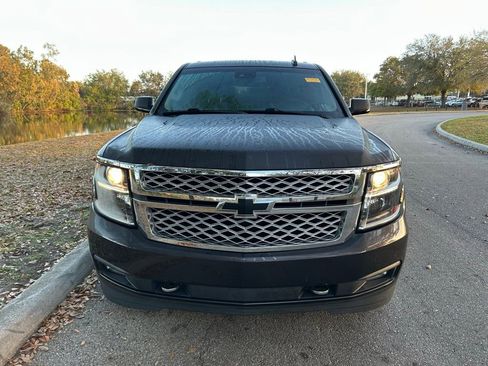 Used 2017 Chevrolet Suburban LT w/ LT Signature Package image 8