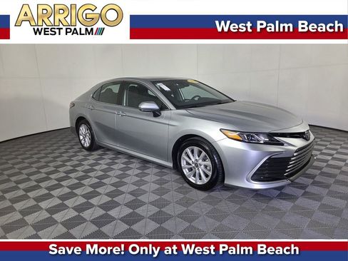 Used 2023 Toyota Camry LE FWD image 1