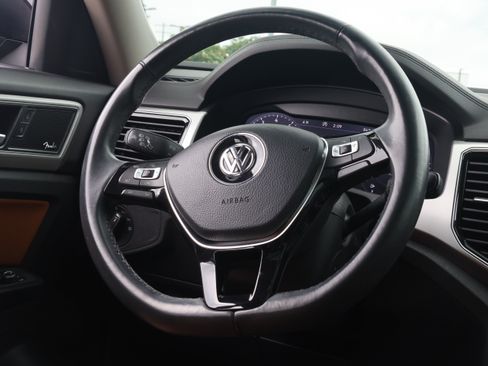 Used 2018 Volkswagen Atlas SEL Premium AWD/4WD image 7