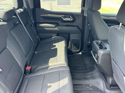 Used 2022 GMC Sierra 1500 Elevation w/ X31 Off-Road Package AWD/4WD image 10