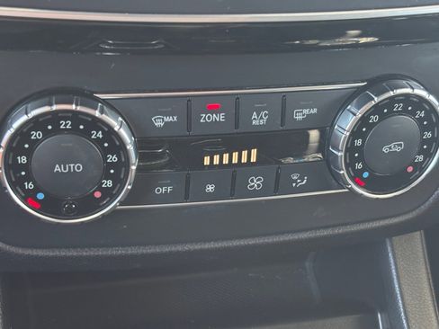 Used 2016 Mercedes-Benz GLE 450 4MATIC image 4