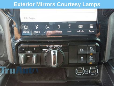 Used 2024 RAM 1500 Big Horn AWD/4WD image 33