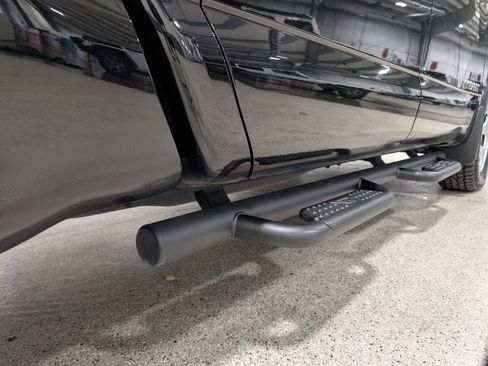 Used 2021 Nissan Titan S w/ S Utility Package image 11