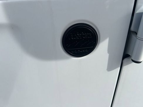 Used 2022 Jeep Wrangler Unlimited Sport image 36