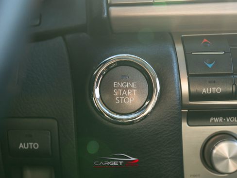 Used 2014 Lexus LS 460 AWD image 32