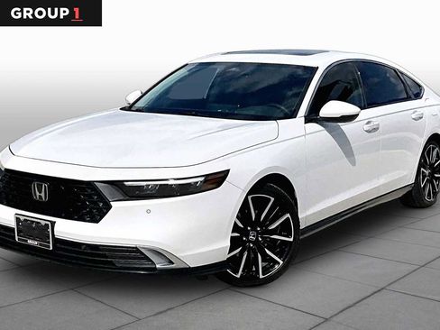 Used 2024 Honda Accord Touring image 1