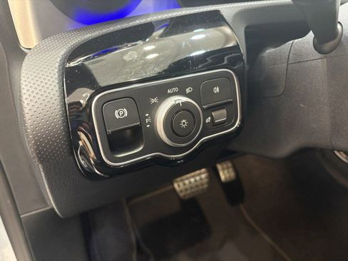 New 2025 Mercedes-Benz CLA 35 AMG 4MATIC image 22