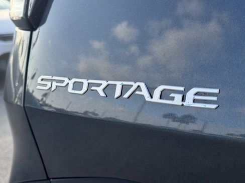 Used 2023 Kia Sportage X-Line image 12