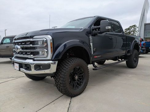 New 2025 Ford F250 Lariat image 6