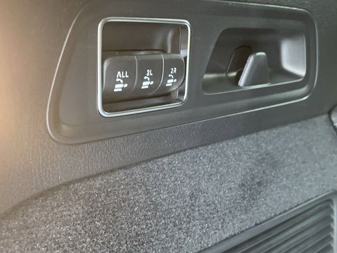 New 2026 Mercedes-Benz GLS 450 4MATIC image 10