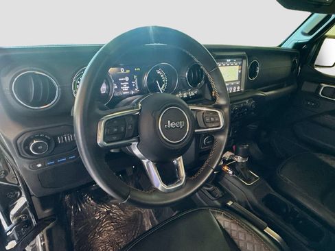 Used 2022 Jeep Wrangler Unlimited Sahara AWD/4WD image 12